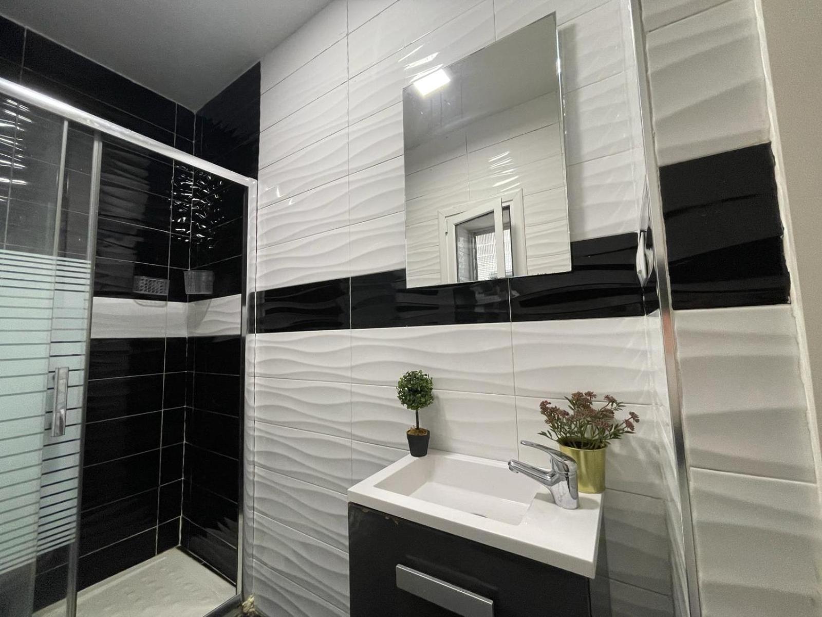 Triana Roomable Seville Luaran gambar