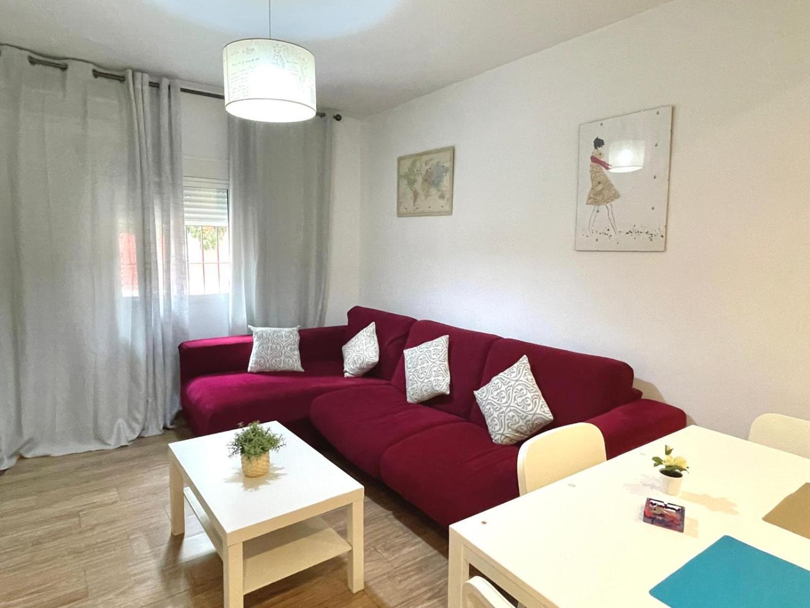 Triana Roomable Seville Luaran gambar